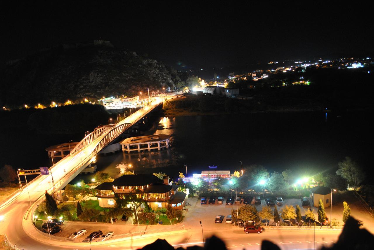 Hotel Vataksi Shkodër Esterno foto