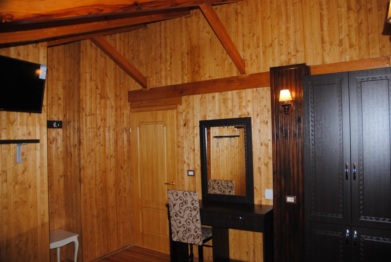 Hotel Vataksi Shkodër Esterno foto