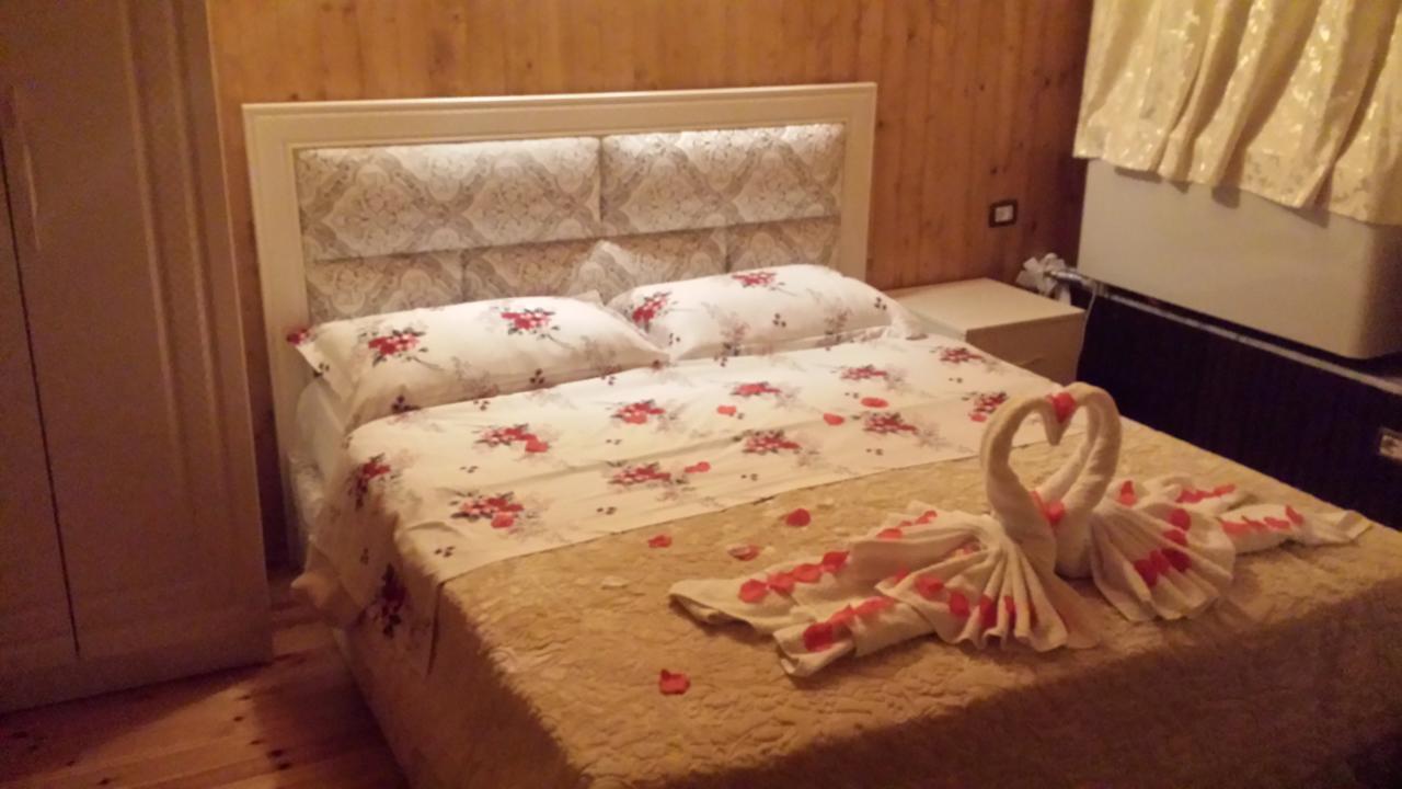 Hotel Vataksi Shkodër Esterno foto