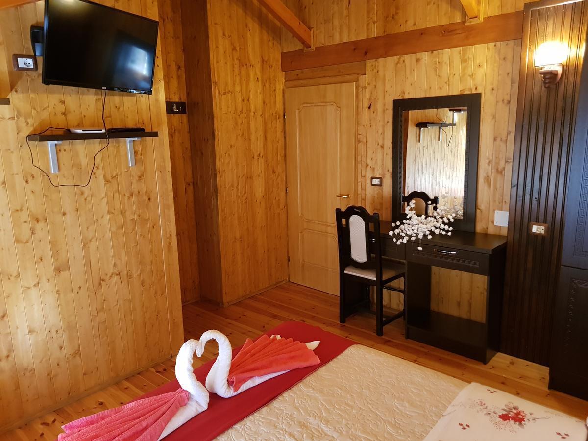 Hotel Vataksi Shkodër Esterno foto